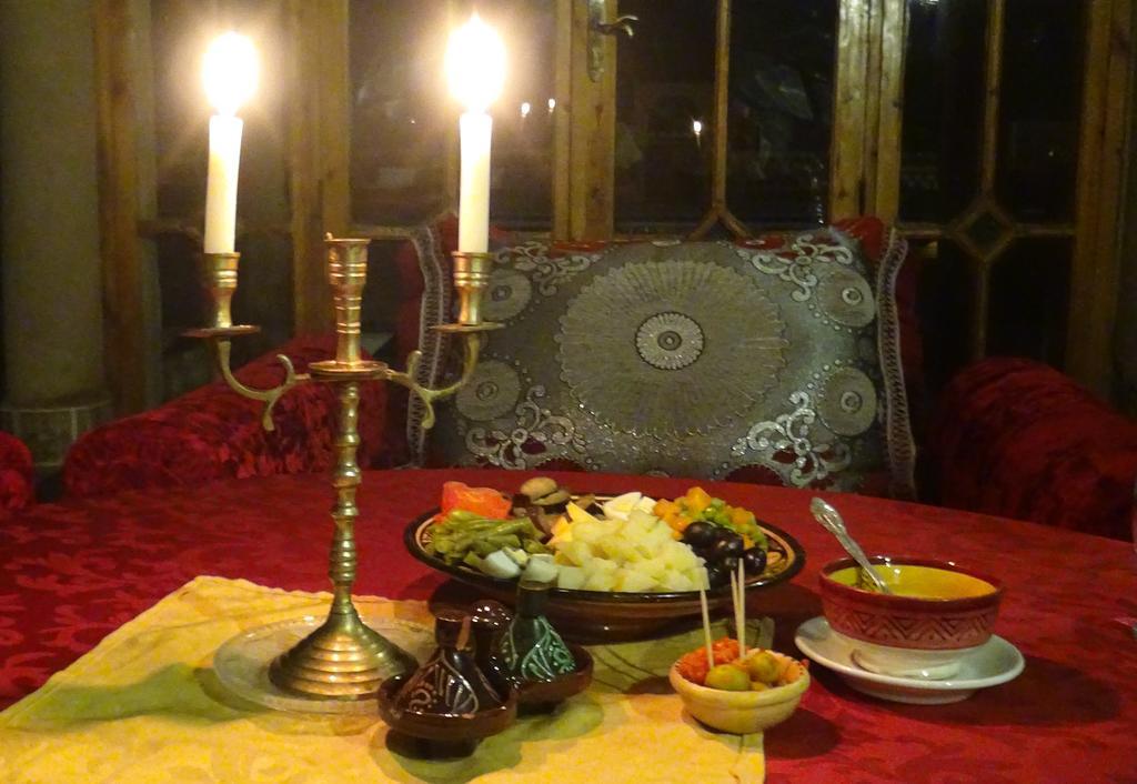 Kasbah Itrane Bed & Breakfast Tamnougalt ภายนอก รูปภาพ