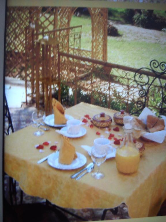 Kasbah Itrane Bed & Breakfast Tamnougalt ภายนอก รูปภาพ